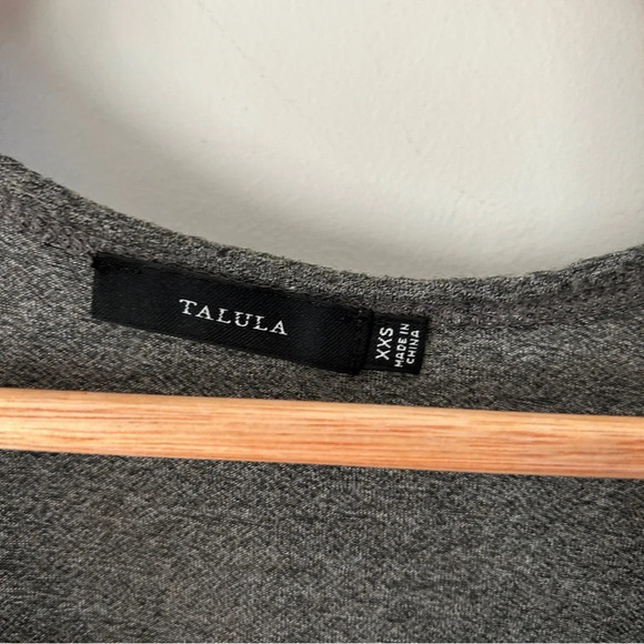 Aritzia heather grey scoop ‎ neck tee XS (XXS) - Picture 4 of 7